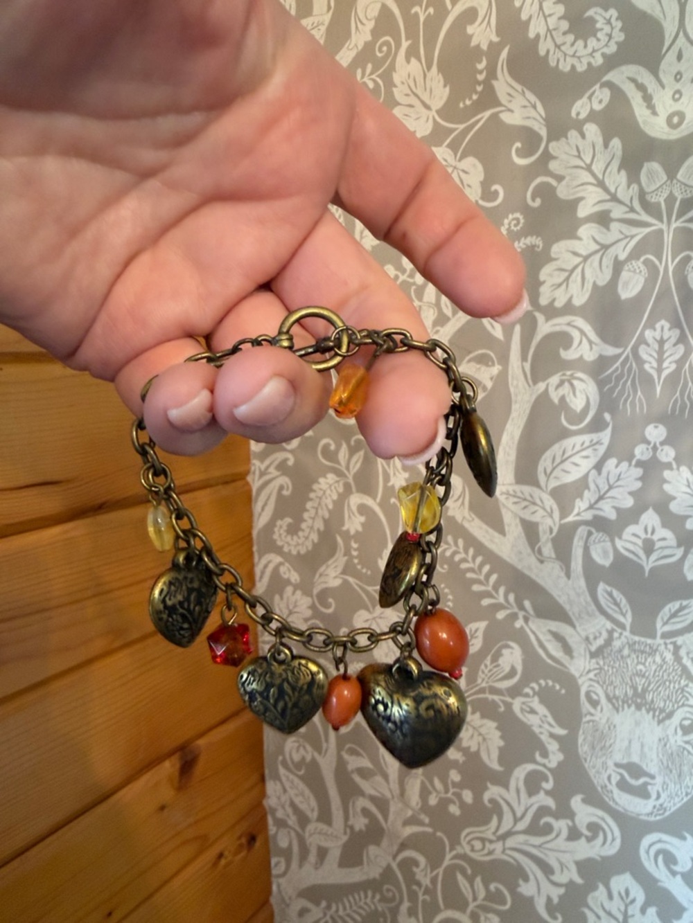 Bracelet Toggle Closure Heart Antique Gold Tone